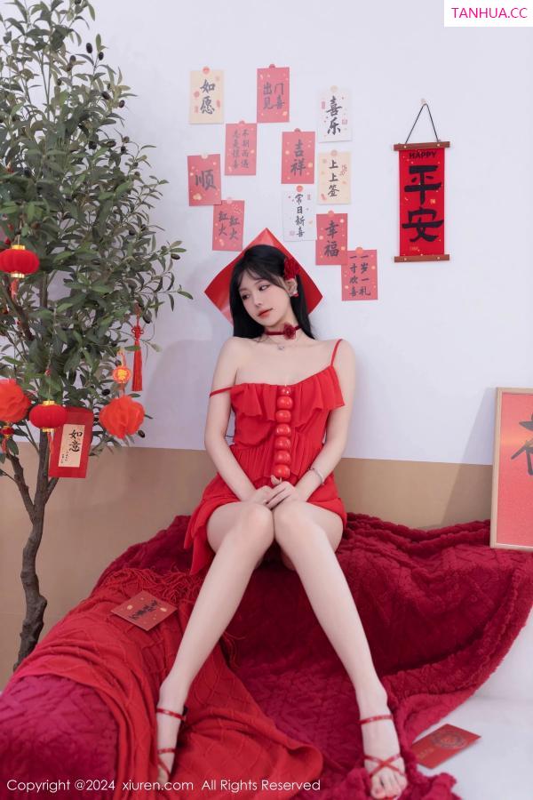   [XiuRen]高清写真图 2024.02.08 No.8098 幼幼 春节美腿第16张图片